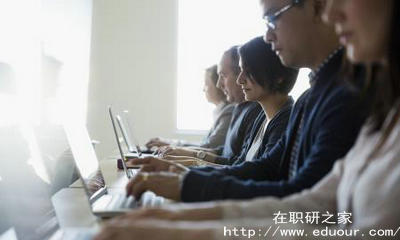 上海大学同等学力申硕报名时间是什么时候？