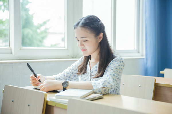 哲学在职研究生准备报名材料和考试