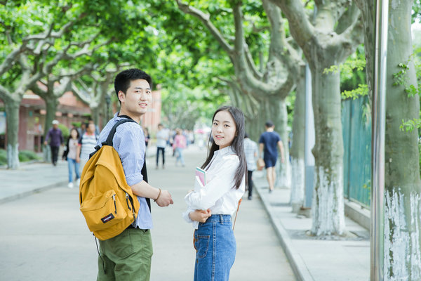 渤海大学美术学在职研究生考试由国家统一出题