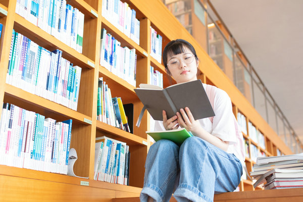 新闻学在职研究生上课方式