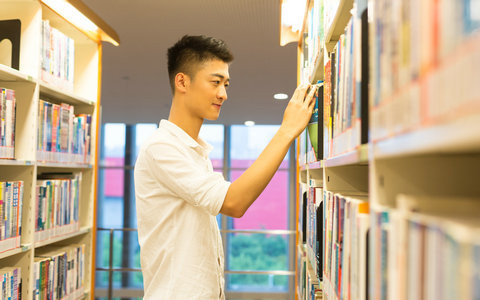 中国人民大学环境工程在职研究生好考吗？学制几年？