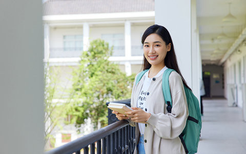 哈尔滨工业大学高级工商管理(EMBA)在职研究生考试科目包括哪些？