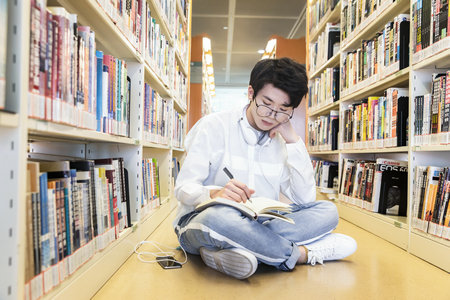 内蒙古财经大学在职研究生入学条件