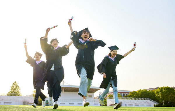 北京大学在职研究生学费