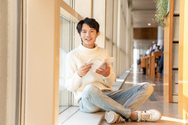 上海大学在职研究生学费