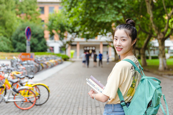 河北经贸大学在职研究生通过率怎么样？考试科目有哪些？