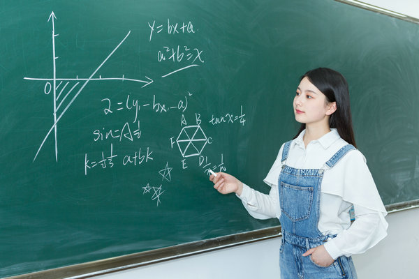 中国劳动关系学院在职研究生学费