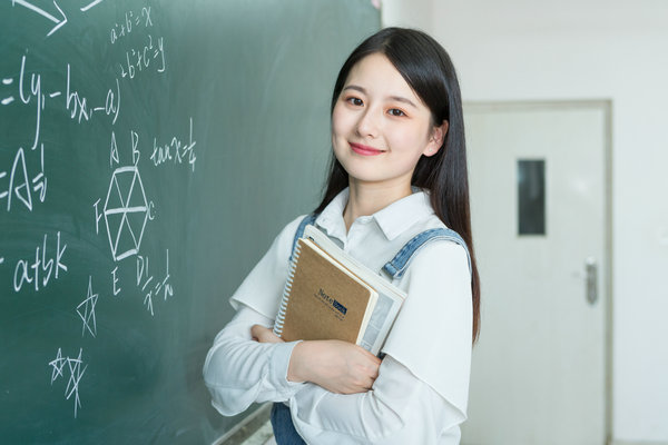 中国劳动关系学院在职研究生学费缴纳方式