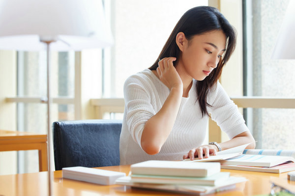 长江商学院在职研究生学费缴纳方式