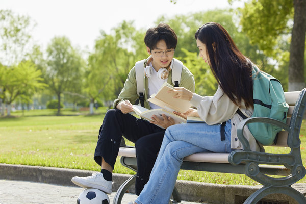 沈阳医学院在职研究生