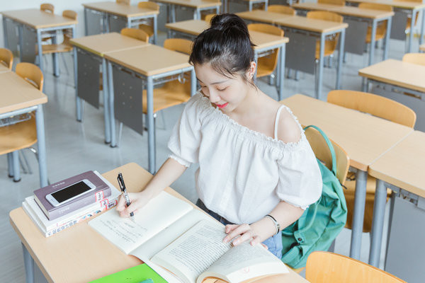 西安美术学院在职研究生报名时间