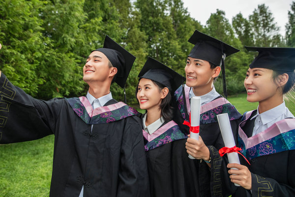 湖北中医药大学在职研究生学费