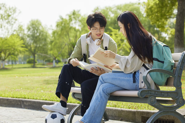 长江大学在职研究生学费