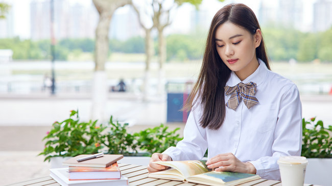 财经学校在职研究生国内学校