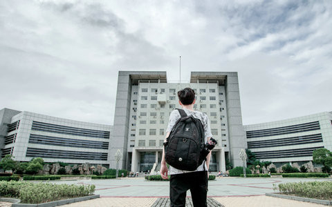 北京师范大学哲学在职研究生报考条件及要求是什么？