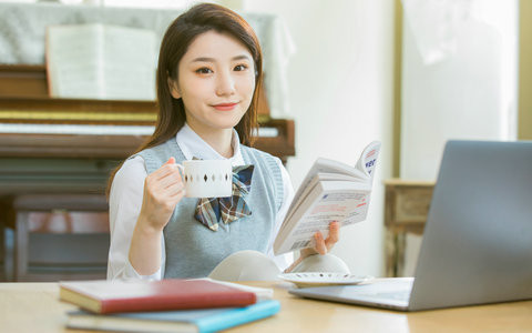 湖南大学非全日制研究生学费一年多少钱？