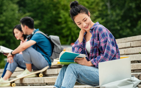 重庆大学非全日制研究生学费一年多少钱？