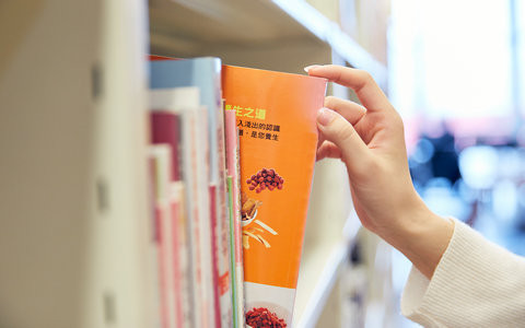 大连海事大学非全日制研究生学费一年多少钱？