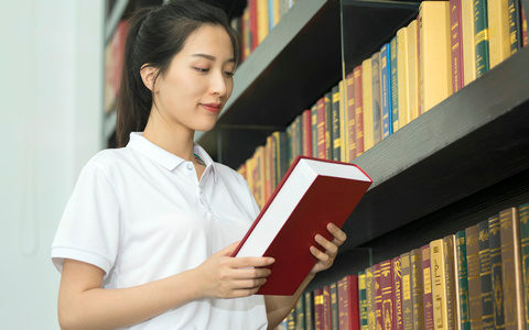 湖南师范大学非全日制研究生学费一年多少钱？