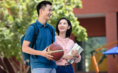 上海海洋大学非全日制研究生学费一年多少钱？