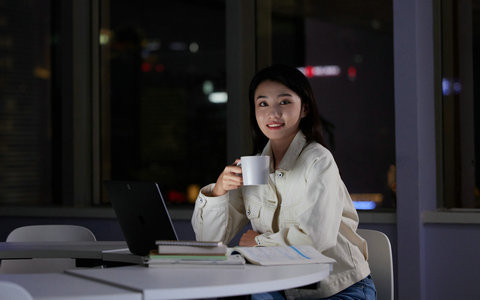南京医科大学非全日制研究生学费一年多少钱？