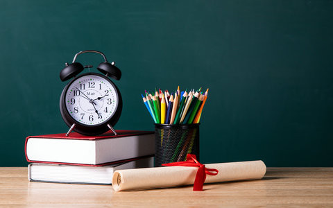 河南科技大学非全日制研究生学费一年多少钱？