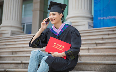 成都信息工程大学非全日制研究生学费一年多少钱？