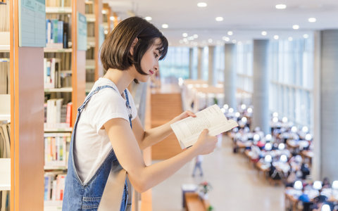 西华师范大学非全日制研究生学费