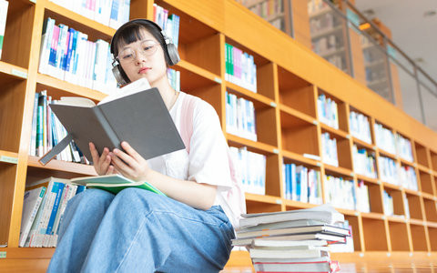 新疆农业大学非全日制研究生学费一年多少钱？