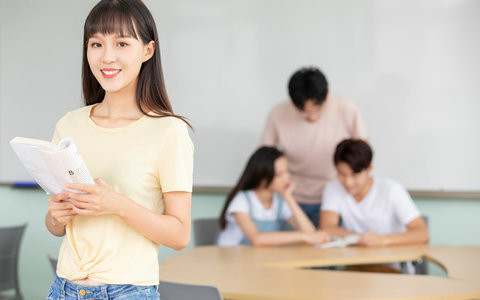 浙江财经大学非全日制研究生学费一年多少钱？