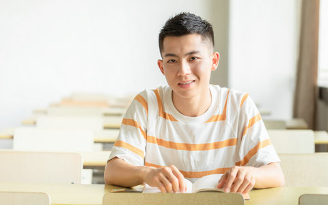 长江商学院非全日制研究生