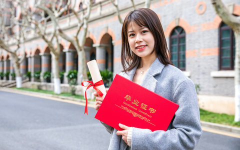 2026年戏剧与影视学在职研究生报考条件及要求是什么？