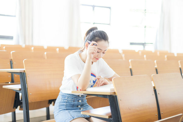 欧洲塞万提斯大学在职研究生拿证时间