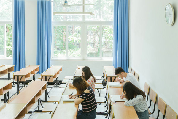 美国菲利普斯研究大学在职研究生学费标准