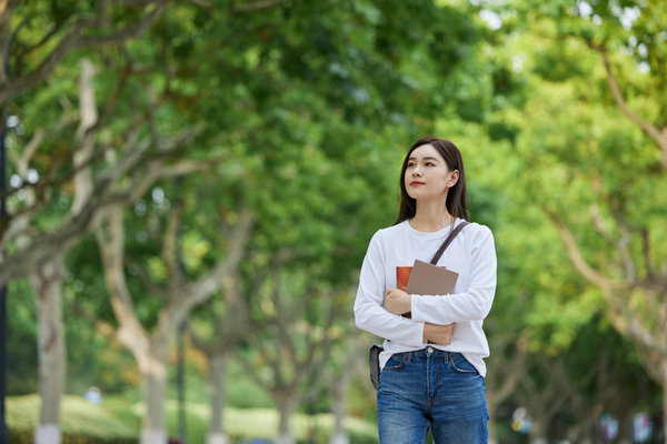 西南民族大学在职研究生学费标准