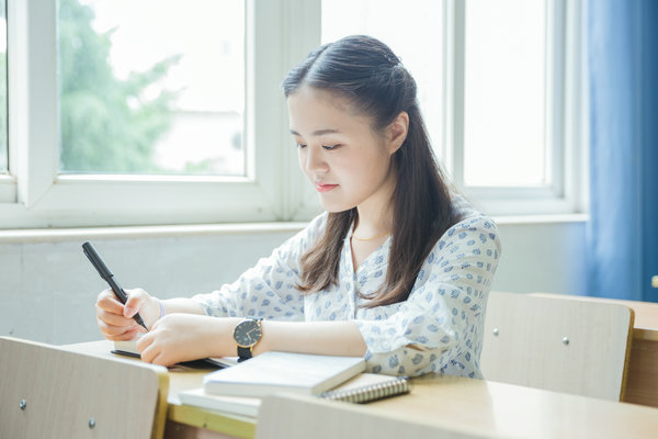 天津财经大学在职研究生学费