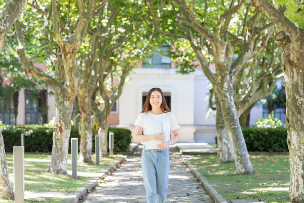 江西师范大学在职研究生学费标准