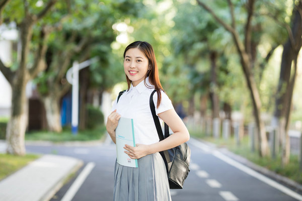 山东大学在职研究生毕业拿证年限