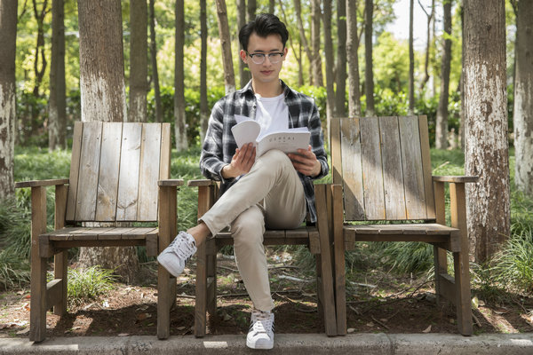 武汉大学在职研究生招生考试时间