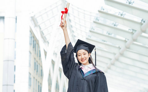 2025年兰州大学非全日制研究生学院招生信息
