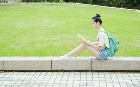 2025年伦理学在职研究生招生院校及学费