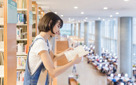 2025年南昌航空大学非全日制研究生学院如何报考