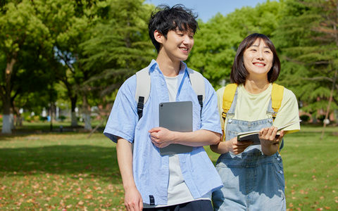 新疆师范大学非全日制研究生2025年招生学院有哪些？