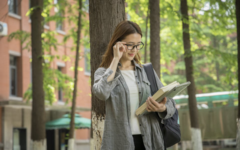 2025年临床医学在职研究生招生院校排名及学制学费信息