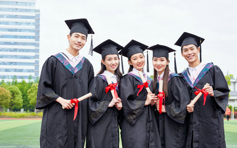 大连理工大学车辆工程在职研究生学费一年多少钱？