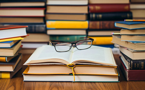 东南大学工商管理(MBA)在职研究生学费一年多少钱？