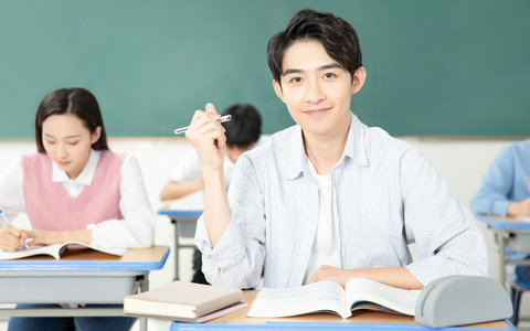 上海交通大学工商管理(MBA)在职研究生学费
