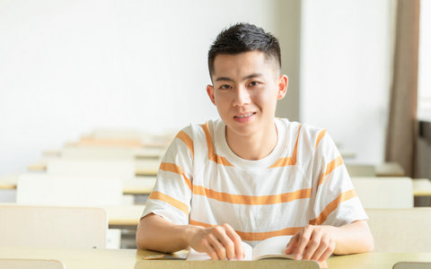 武汉在职研究生招生院校排名和招生专业及学费信息