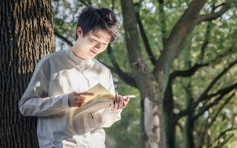吉林大学金融学在职研究生学费一年多少钱？
