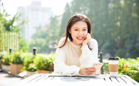 2025年香港浸会大学在职研究生招生学院